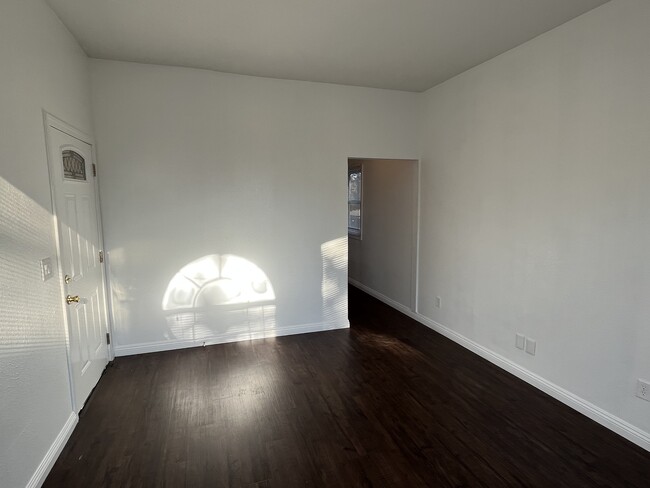 Living Room - 3136 Union St
