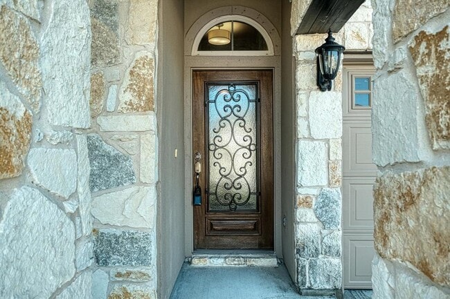 Foto del edificio - 320 Rock Mill Loop