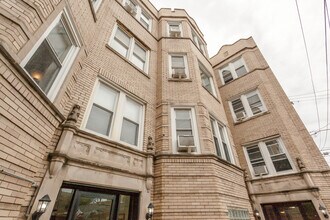 Building Photo - 2837.5 N Sawyer Ave