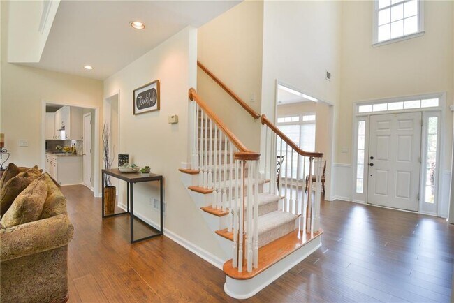 Building Photo - 4330 Riverglen Circle