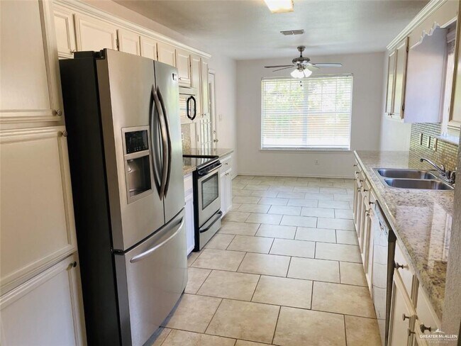 Building Photo - 3901 San Gerardo