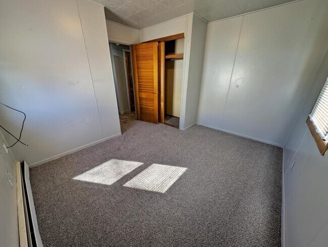 Foto del edificio - 319 N 8th Ave