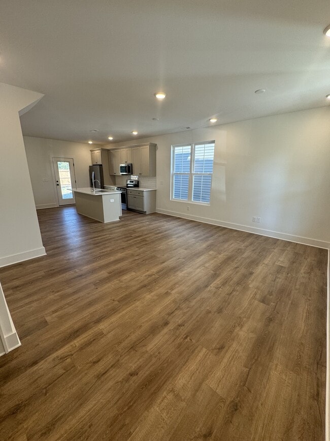 Photo - 701 Martin St House