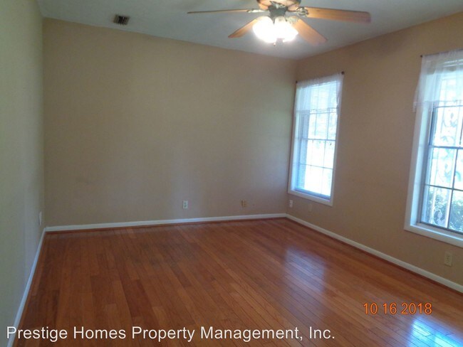Building Photo - 3 br, 2 bath House - 105 Mockingbird Lane