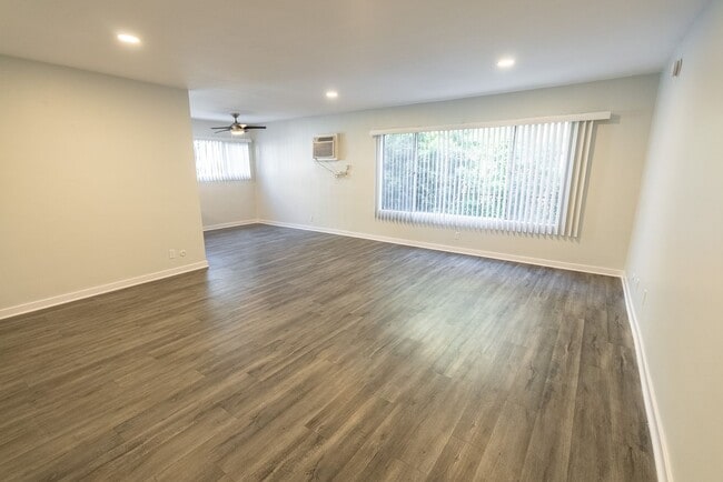 Foto del interior - 1944 Whitley Ave.