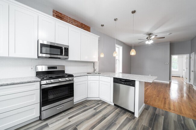 Foto del edificio - 282 Whiton St