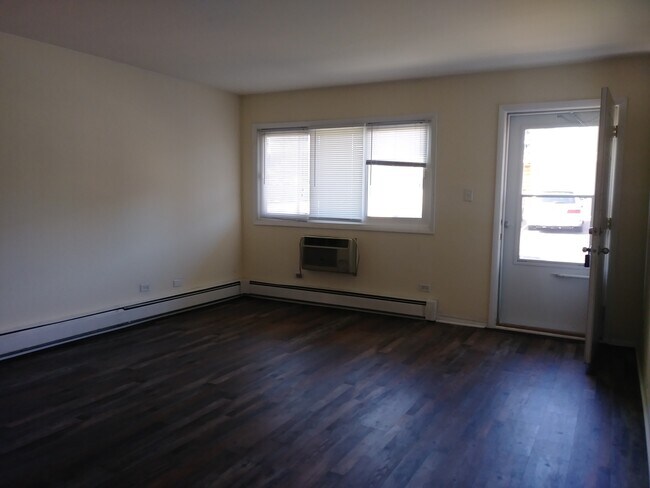 Building Photo - 8500 W 87th St
