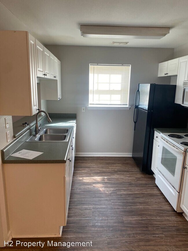 Building Photo - 3 br, 3 bath House - 2765 Westbrook Court