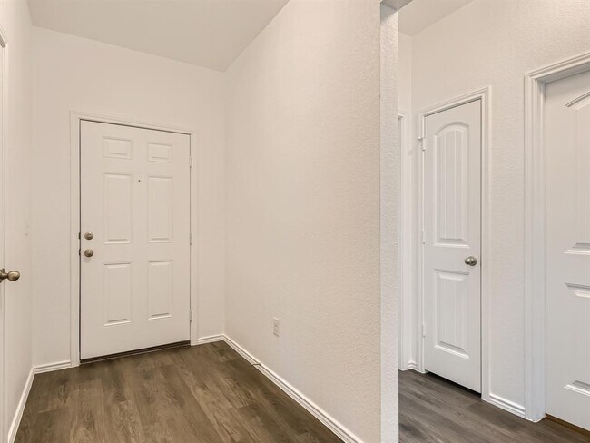 Building Photo - 3504 Conyers Ln