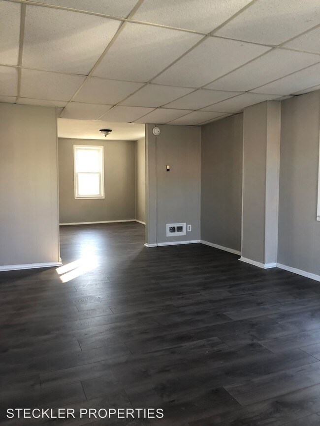 Building Photo - 3 br, 1 bath House - 7827 St Fabian Lane