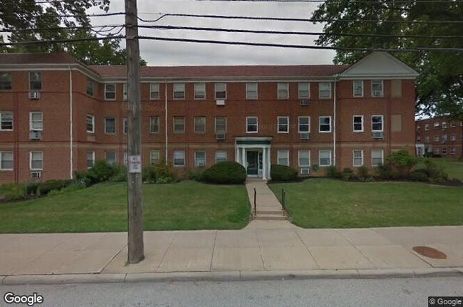 Foto del edificio - 13765 Cedar Rd