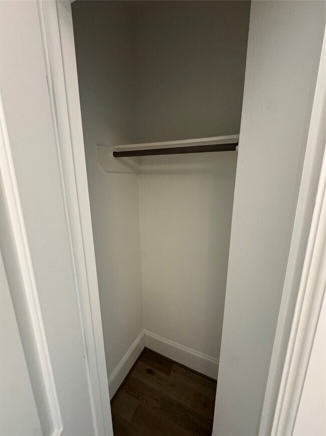 Foto del edificio - 6755 Highclere Manor Ln