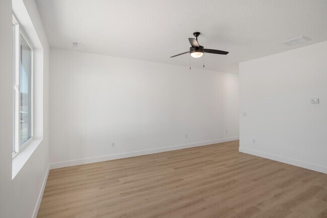 Foto del edificio - 1 W 2925 N Cir