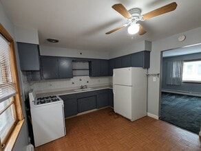 Building Photo - 7228 38th Pl