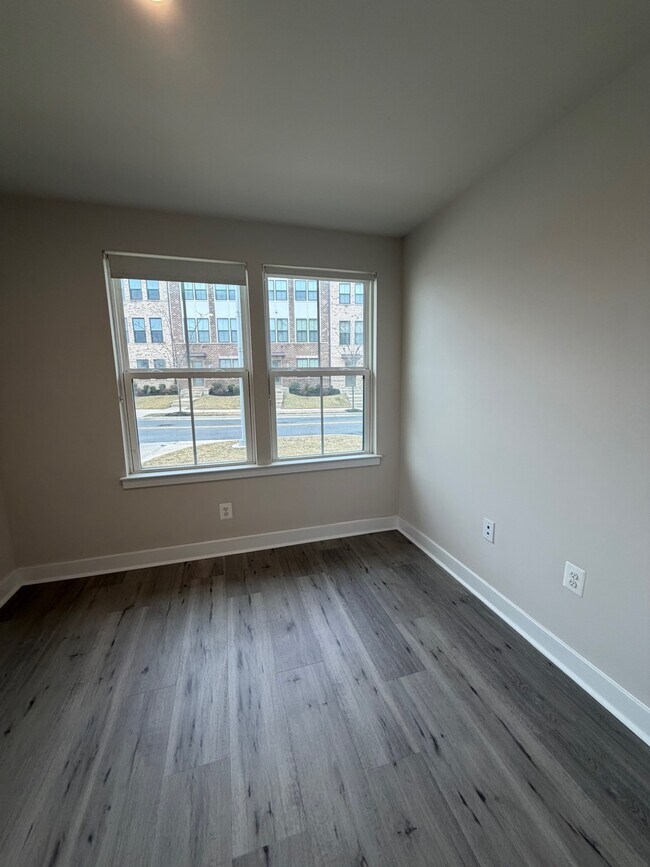 Building Photo - 2816 Toles Park Dr