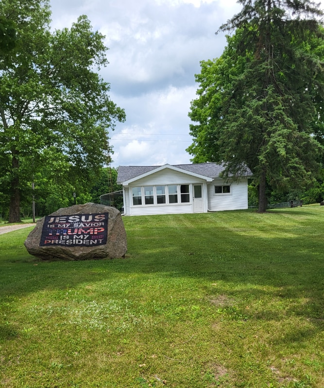 Primary Photo - 10293 Gorsline Rd