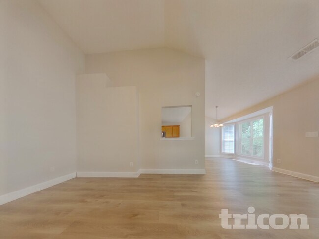 Foto del edificio - 349 Morning Star Dr