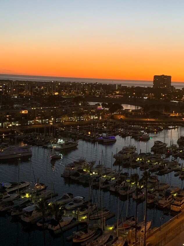Foto principal - 4314 Marina City Dr