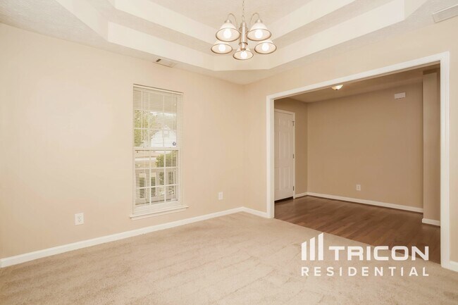 Building Photo - 25 Longcreek Ct