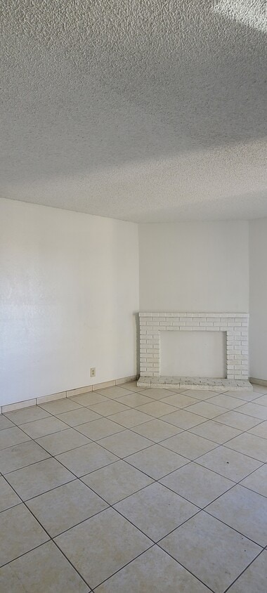 Primary Photo - 6225 Bellota Dr