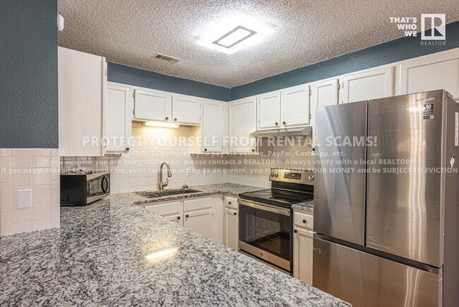 Building Photo - 1537 Timberline Dr