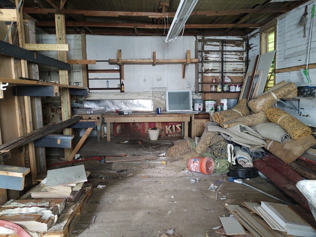 Building Photo - 104 Wilcox St