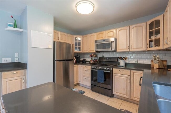 Foto del edificio - 8065 W Glen Rd