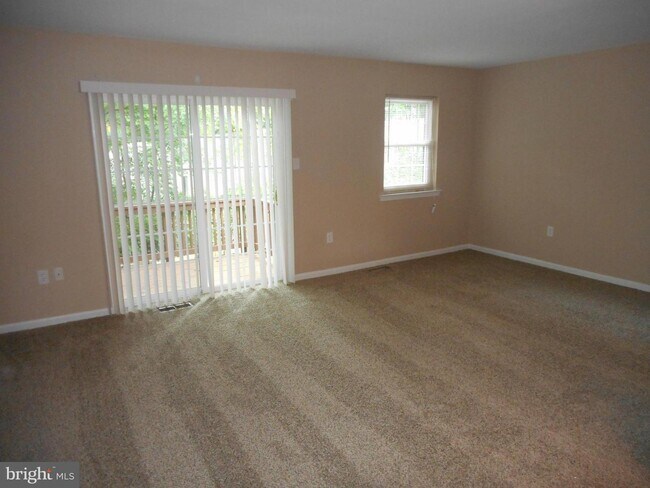 Building Photo - 3825 Tremayne Terrace