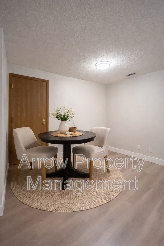 Foto del edificio - 2340 N 44th St