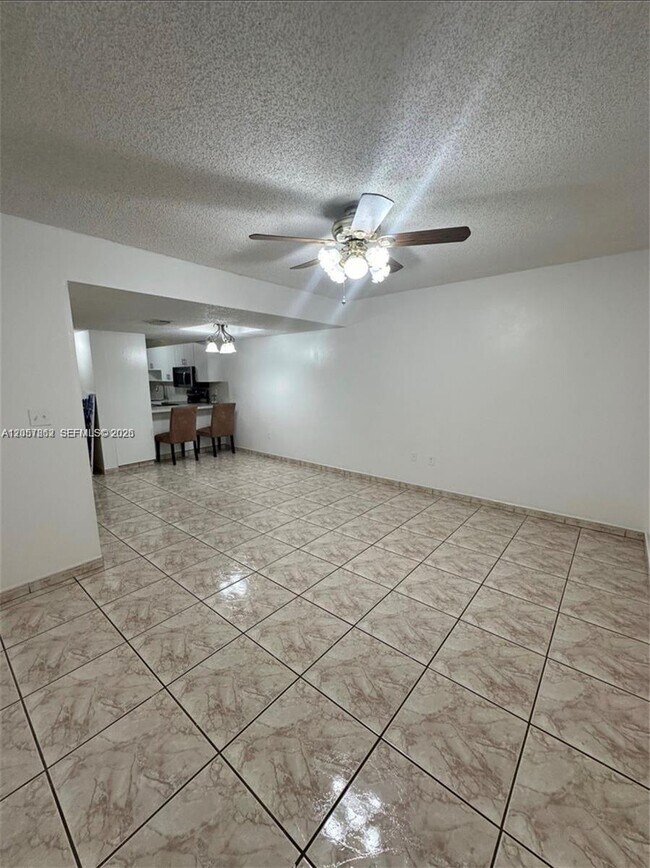 Building Photo - 549 W 68th St