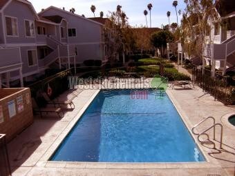Primary Photo - 7240 Corbin Ave