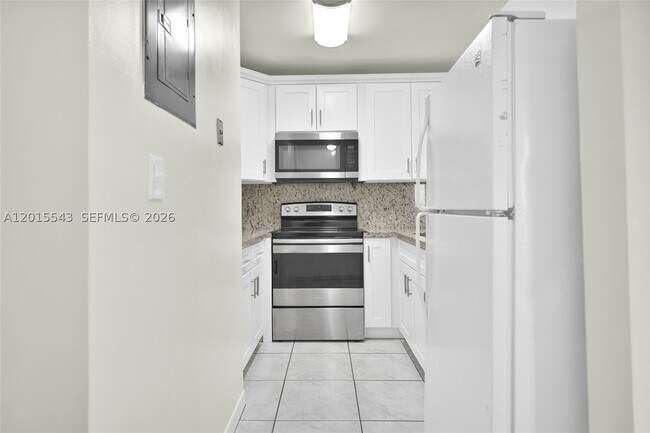 Foto del edificio - 11715 SW 18th St