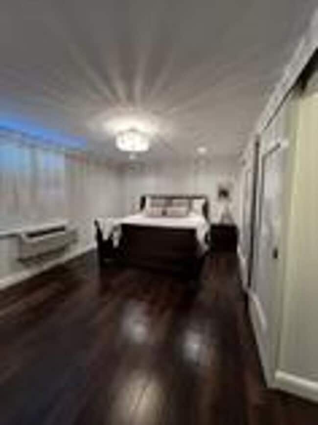 Foto del edificio - Beautiful Fifteenth floor Furnished one Bedroom with Views