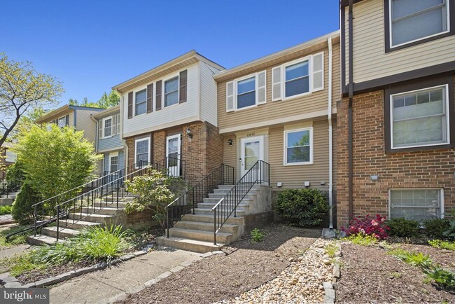 Foto del edificio - 6842 Heatherway Ct