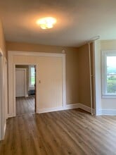 Building Photo - 225 E Park St