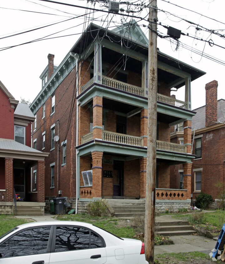 Building Photo - 16 Wallace Ave