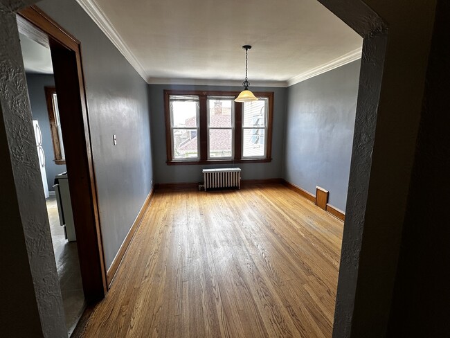 Building Photo - 2835 N Lockwood Ave