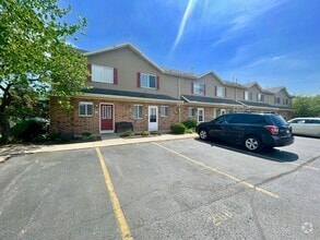 Building Photo - 320 Carriage Ln SW