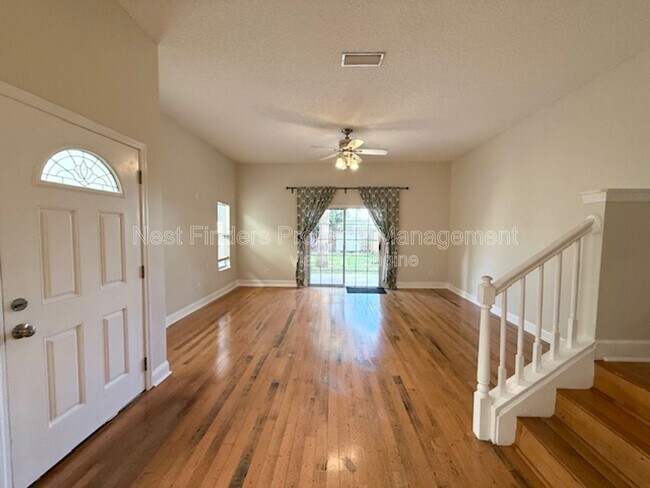 Foto del edificio - 885 6th Ave S