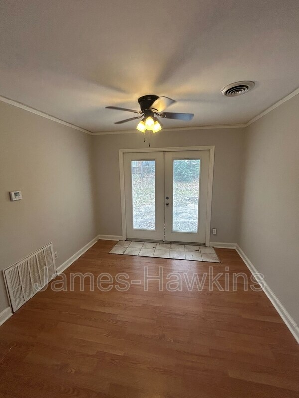 Foto del edificio - 3575 N Wareingwood Dr