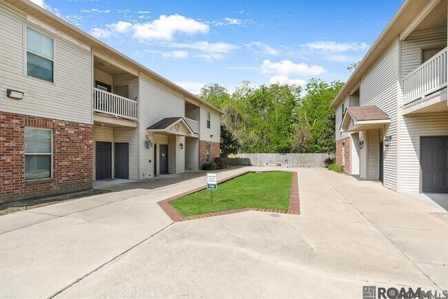 Foto del edificio - 1362 Brightside Dr