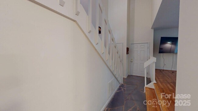 Foto del edificio - 4025 Woodfox Dr