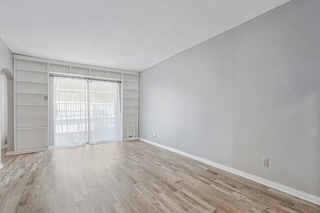 Foto del edificio - 15931 Stillwood St