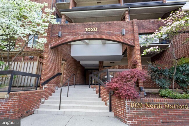 Foto del edificio - 1020 N Stafford St