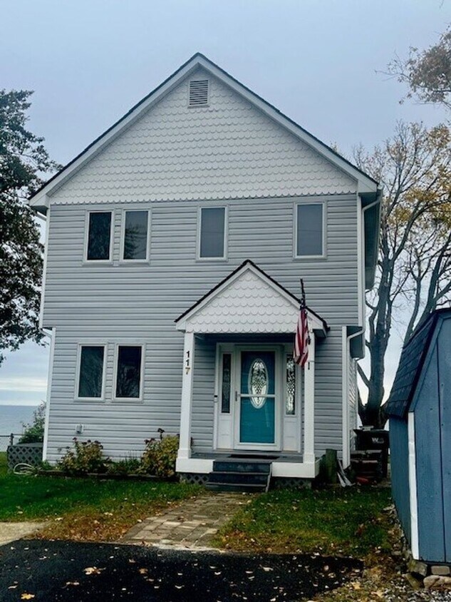 Foto principal - Gorgeous Water Front Home with Beach Access