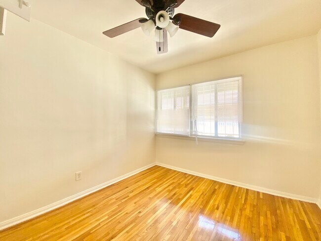 Foto del edificio - 443 N Spaulding Ave