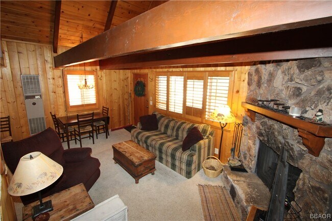 Building Photo - 405 W Rainbow Blvd