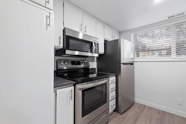 Foto del edificio - Monterra Townhomes