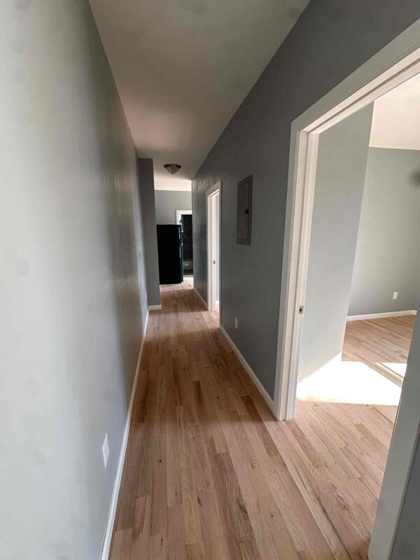 Building Photo - 422 18th Ave