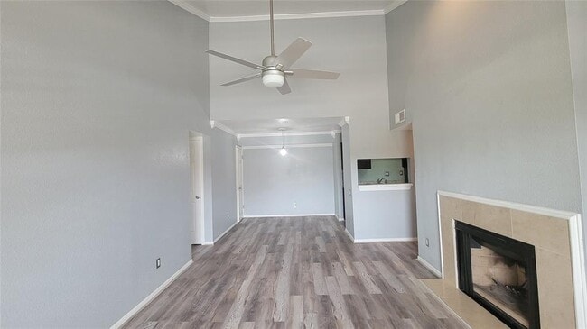 Building Photo - 1860 White Oak Dr